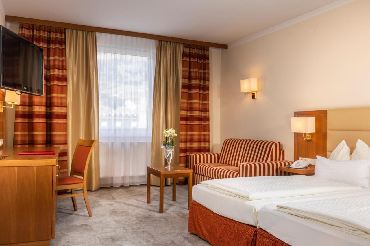Vergeiner'S Hotel Traube Lienz Exterior foto