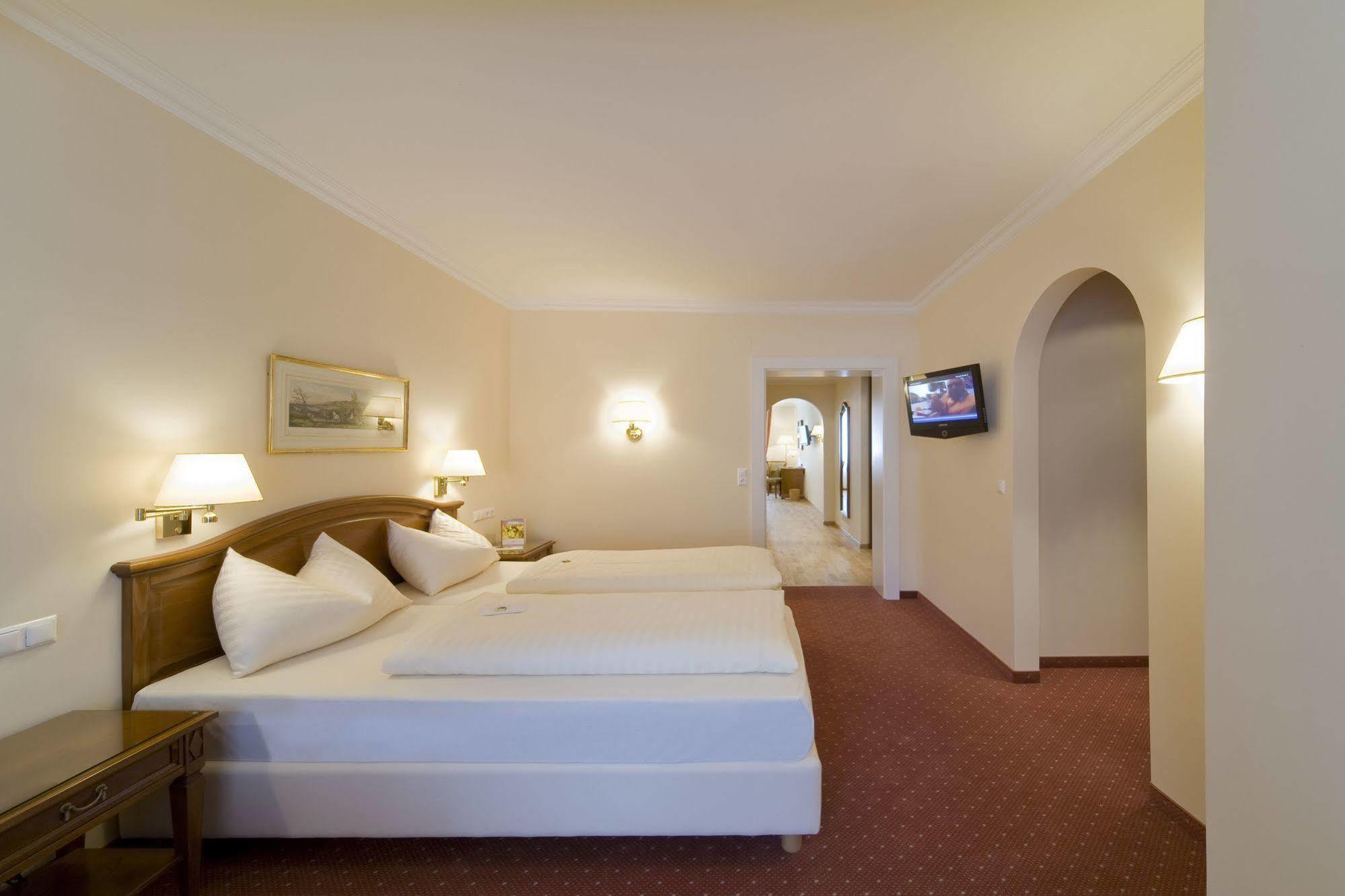 Vergeiner'S Hotel Traube Lienz Exterior foto